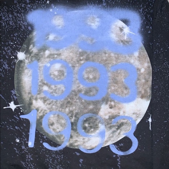 Ariana Grande 1993 NASA Lollapolooza crewneck - Picture 5 of 5